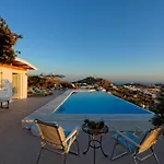 Апартаменты Luxury Poseidon